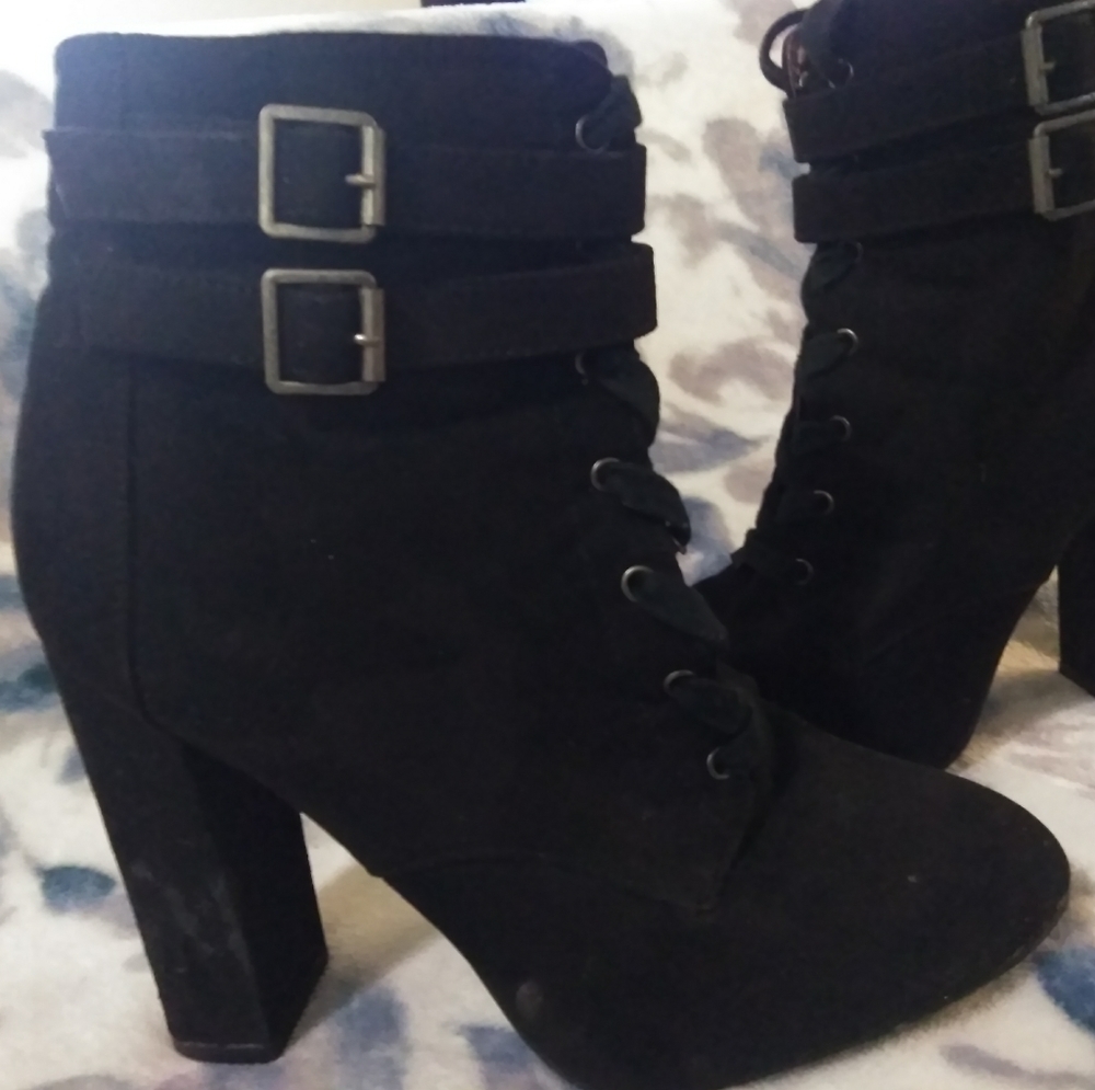 Booties - Picture 4 of 6
